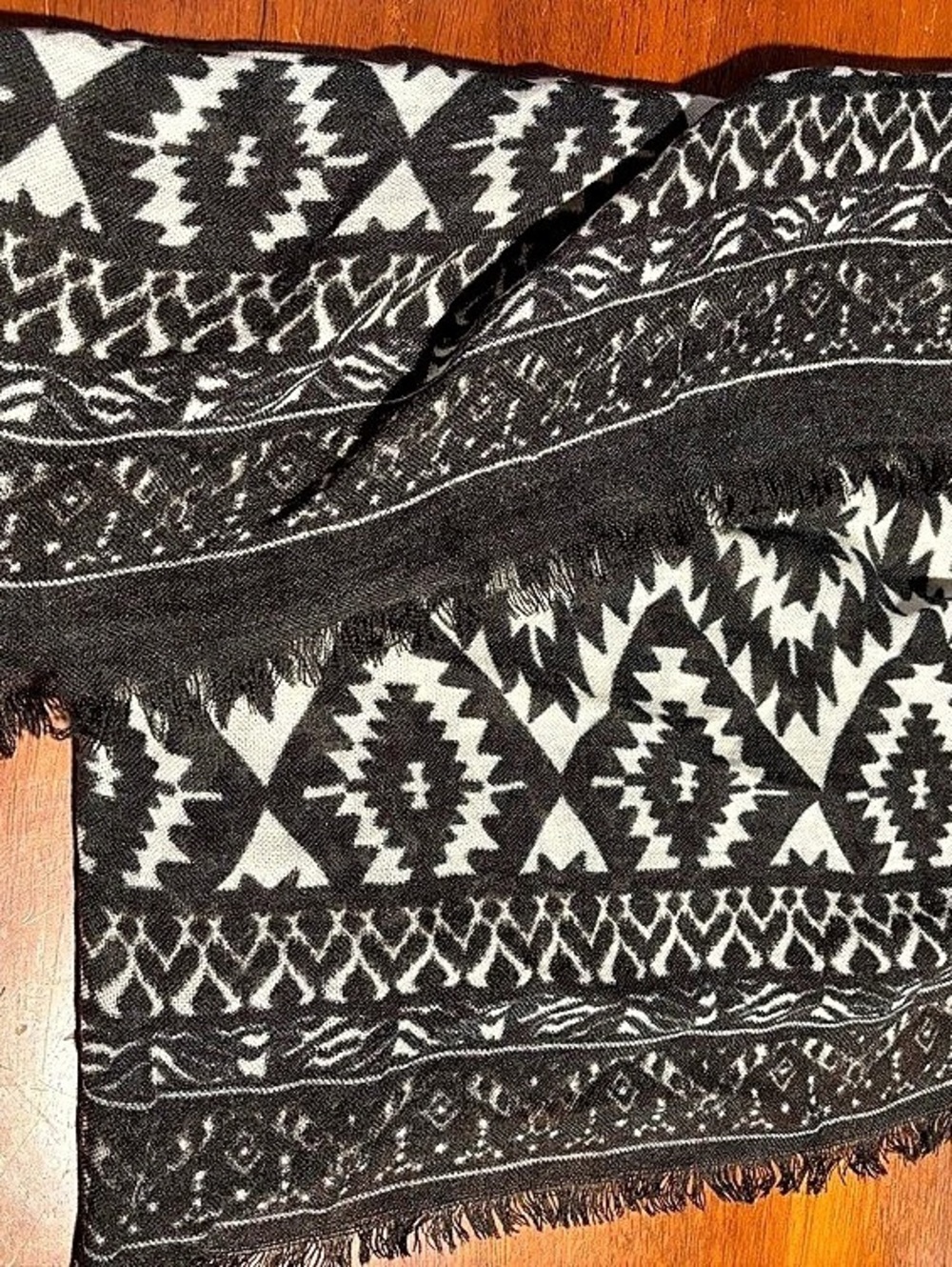Black & White Geometric Scarf